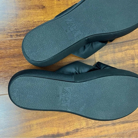 Zara Criss Cross Black Platform Slip on Sandals Size 39 US 9 - Picture 3 of 4